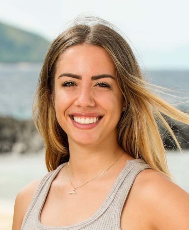 Survivor 45 winner Dee Valladares will join Jeff Probst as his new co-host for his podcast On Fire during Survivor 46, replacing Rick Devens.