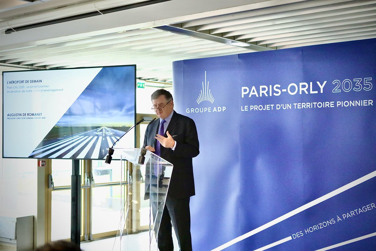 Présentation ce jour du nouveau projet d’#Ecoaéroport Paris-#Orly 2035. Décarbonation, qualité de service et intégration territoriale : trois axes structurants. Le dialogue doit enrichir notre vision, lancement à partir du 26/02 d’une concertation ➡️ parisorly2035.groupe-adp.com