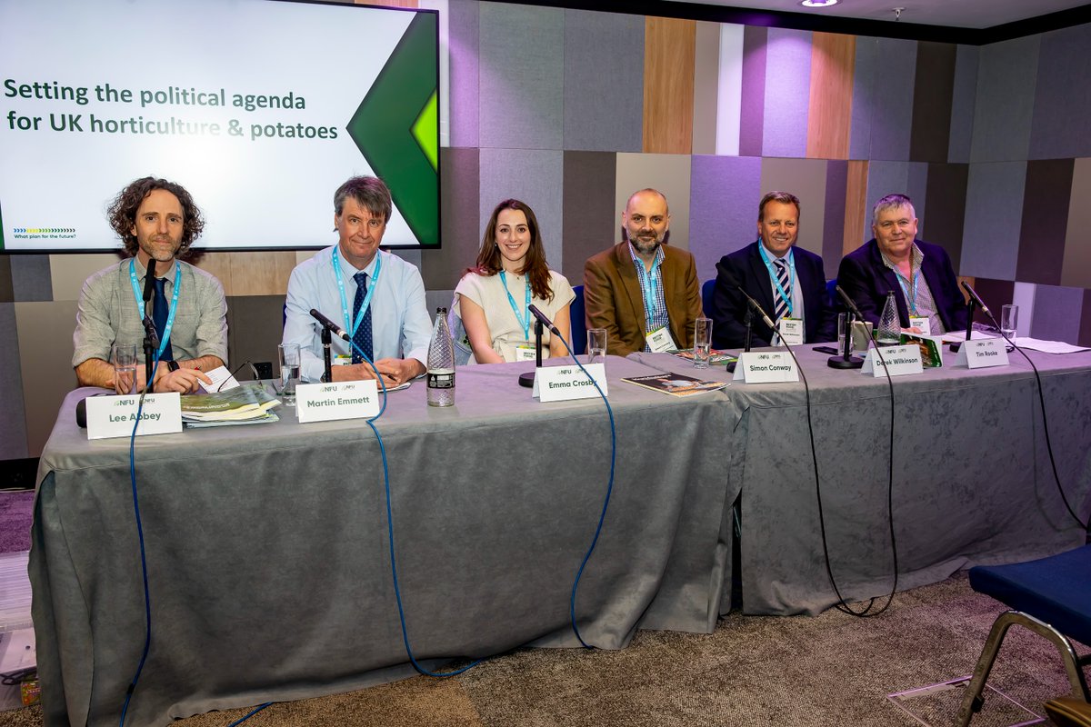 NFUtweets's tweet photo. ICYMI | @NFUHortPots board chair @EmmettMR discussed the NFU's revised strategy, which aims to set the political agenda for UK horticulture, with Simon Conway, Tim Rooke, @wdwilkinson, Lee Abbey and @emmacrosby_.
 
Read more 👉 https://t.co/hvLjHIAjzw https://t.co/sx5hiNXe4X