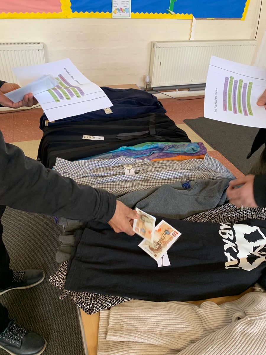 stfcov's tweet image. Today in our Skills for Life course, we learnt about British money and shopping. Tutors Nawal and Julie set up a 'shop' and students had to 'buy' the items. It was so much fun !
