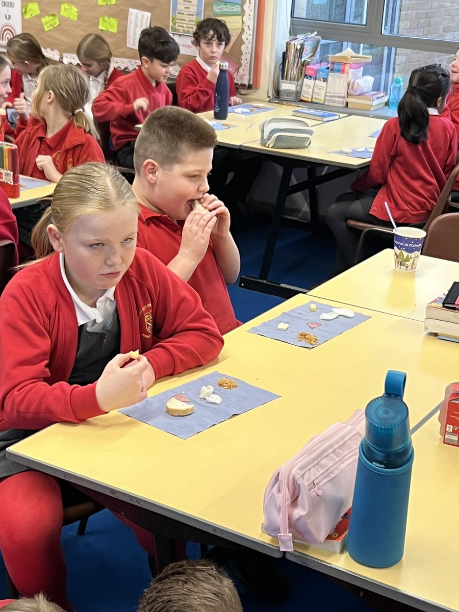 MrShortllandaff's tweet photo. Year 4 have been tasting foods from cities/countries Cardiff is twinned with. An exciting morning on a very wet day! @llandaffcity @GenHallettLCIW https://t.co/qRX6aJsY3y