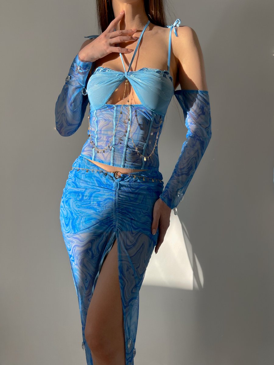 Get ready to stun 💎🩵  empressmimi.com/products/siren…