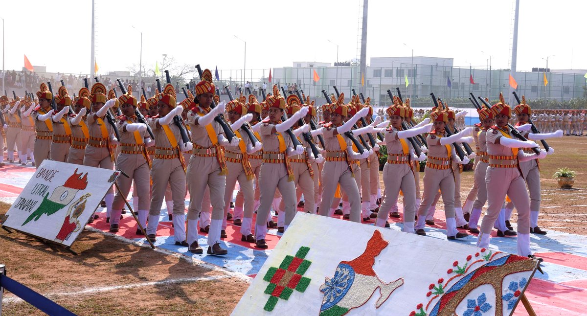 cpbbsrctc's tweet photo. Congratulations to the 504 constables of the 26th batch, who have officially joined the ranks under Commissionerate Police Bhubaneswar-Cuttack. https://t.co/Z3nE0QcIR6