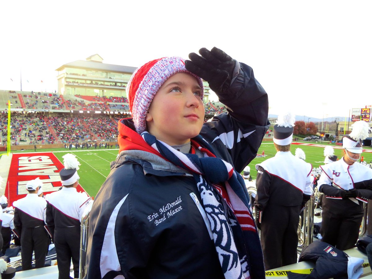 julieMcDPT's tweet image. The best thing about the #LTBC for me is getting to know other rabid Flames fans! Me: graduated LU ‘89/Emory ‘92. I’m a PhysTherapist/COO. have 4 Flames kids + 3 Flames spouses, 3 SOTM DM’s + 1 Band Prez, 4 cousins,4 nieces/nephews, season tix holders: football/MBB/WBB! #LU4LIFE