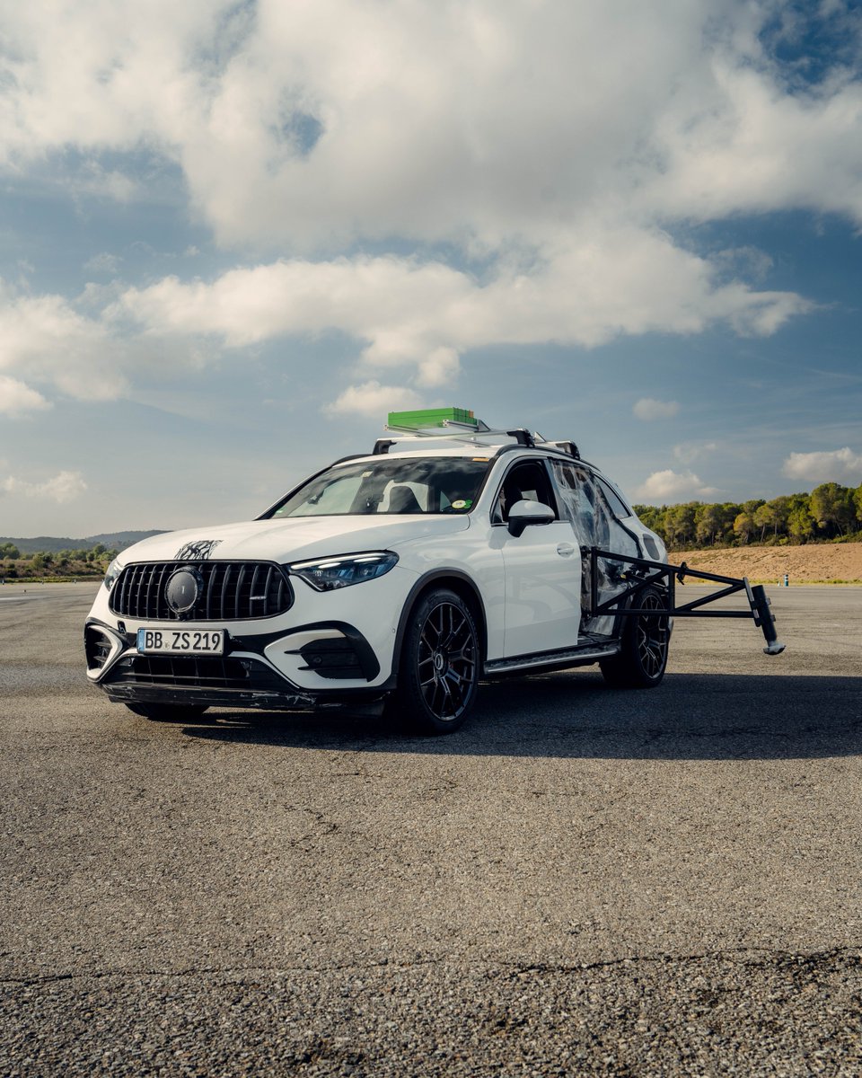 MercedesAMG's tweet photo. From basic vehicle safety to driving stability: Find out more in the latest episode of #INSIDEAMG.
#MercedesAMG #AMG https://t.co/NNDadPty8K