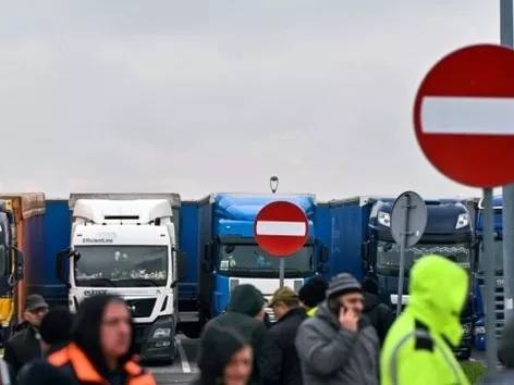 visitukraine.today/uk/blog/3387/b…

Polish protesters began to block not only trucks, but also passenger transport. You can find out what is happening at the border, what response Ukraine is preparing, and what Ukrainian businessmen think about the protests here.

The blockade of the ...