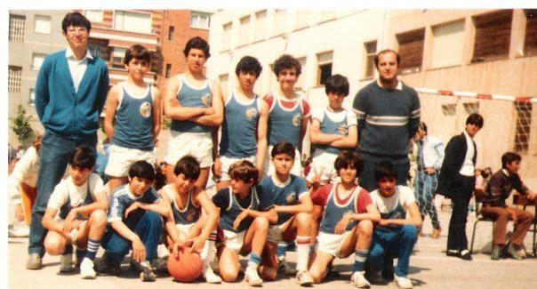 s0ulbasketball's tweet photo. ✅4 décadas de dirección dan para mucho: ¿Se entrenaba mejor la técnica antes que ahora? 

Y la pregunta sorpresa a cargo de 
@Almablanquiazul https://t.co/QoadsCblXK