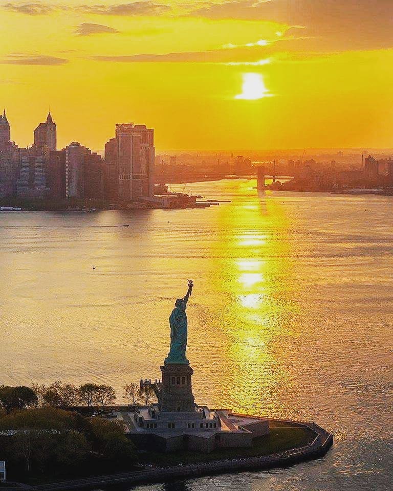 i_loveusa's tweet photo. New York beautiful sunset☀☀
.
.
#usalove #usa #america #iloveusa #usapatriot #americandream #americanstyle #motivation #americanlife #americanfreedom #usacity #usacitys #nature #newyork #usacouple #usalover #love #california #americancity #usabeauty #amazon #losangeles https://t.co/YXCFWUc0OF