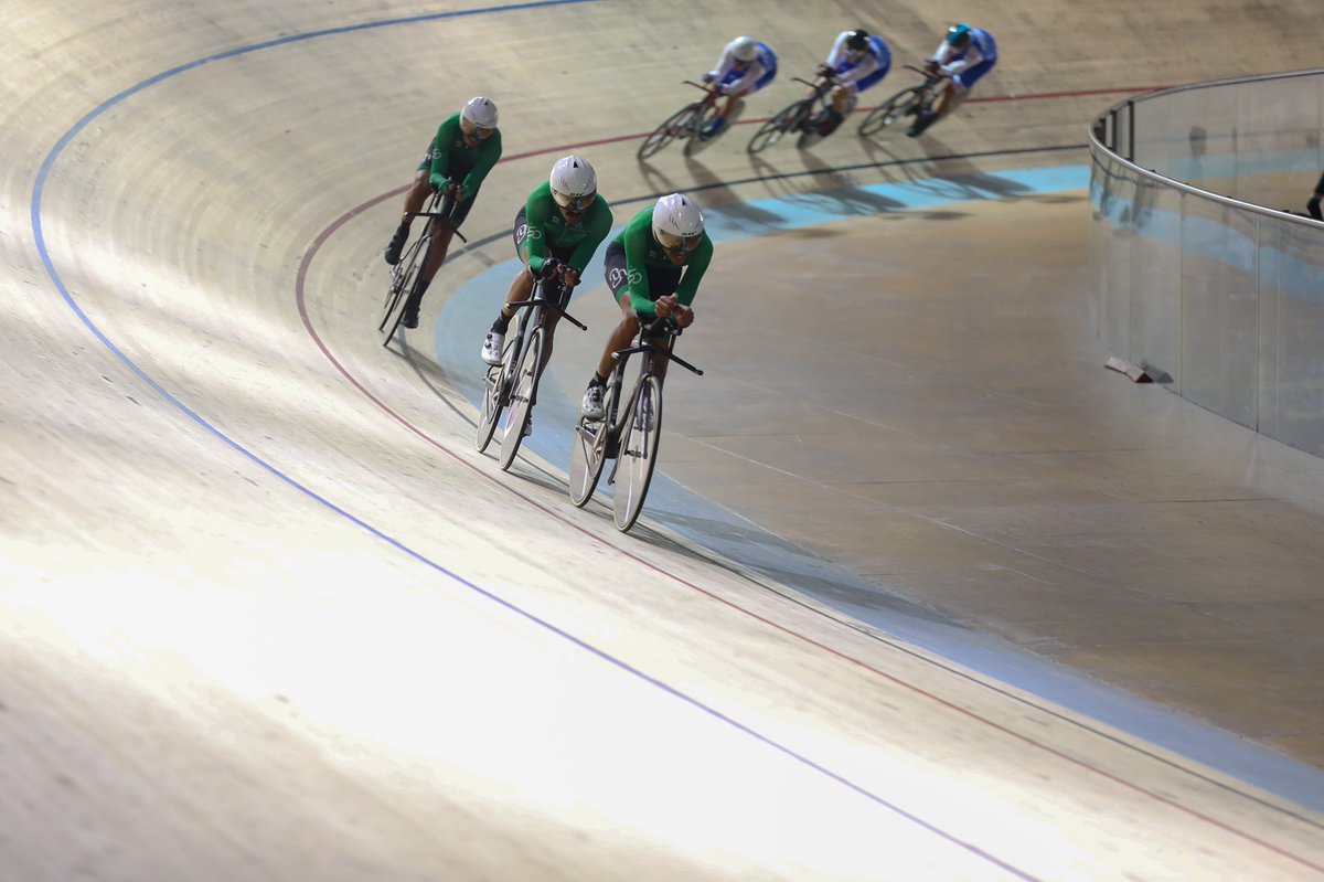 Saudi_Cycling's tweet photo. 📸
 شباب الأخضــر 🇸🇦
 في اليوم الأول من آسيوية المضمار 👏🏻 https://t.co/ZJJ8XcyyX6