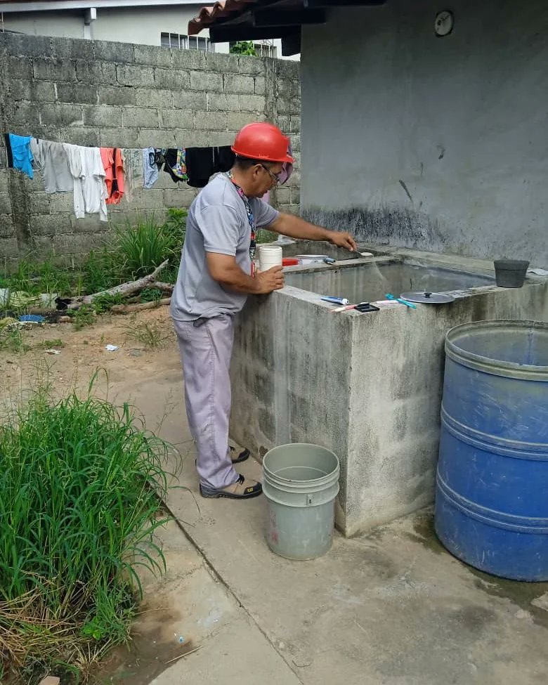 MalarioMerida18's tweet photo. Más de 500 personas protegidas con jornada de fumigación en el municipio Alberto Adriani.

En el marco del plan nacional contra el Dengue, realizó jornadas de abatización en las localidades de Guayabanes y La Esperanza así como en la parroquia Pulido Méndez de El Vigia. https://t.co/6pt18XBbwt