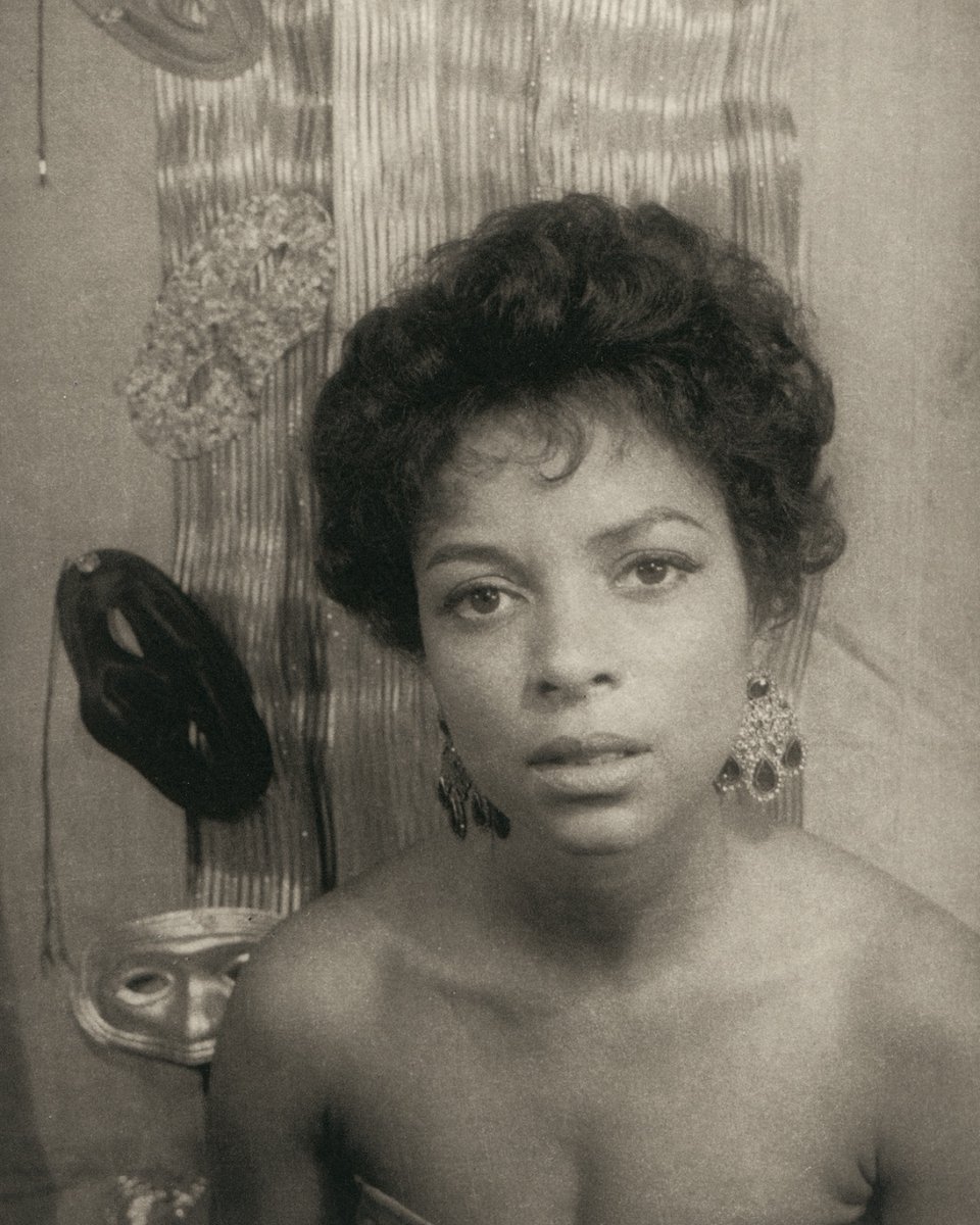 Ruby Dee was the first actress to play Ruth Younger in 'A Raisin in the Sun.' Over her career, she used her platform to advocate for civil rights. Carl Van Vechten took this photograph of her in 1962. 📸: s.si.edu/3T0HGbN © Carl Van Vechten Trust ⁣#SmithsonianBHM #BHM
