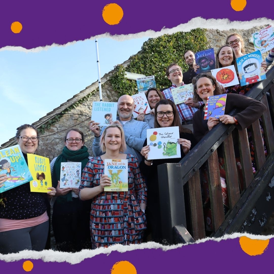 Centrefor_EH's tweet photo. For #EmotionalHealthWeek we asked our team to share some of their favourite picture books which can support children’s social and emotional learning. Which books would you recommend? 

You can find the full list on our resources for Parents here 👉 https://t.co/FWhruQ3nXR

📚📖 https://t.co/baKSkc7igD