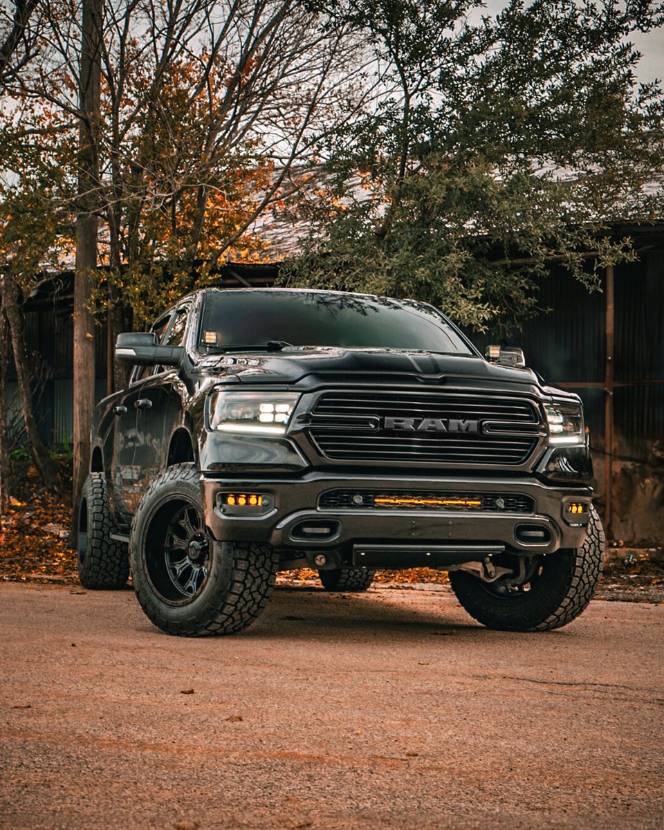 Always standing tall. #RamTrucks #RamBigHorn ​ 📸: Victor V.