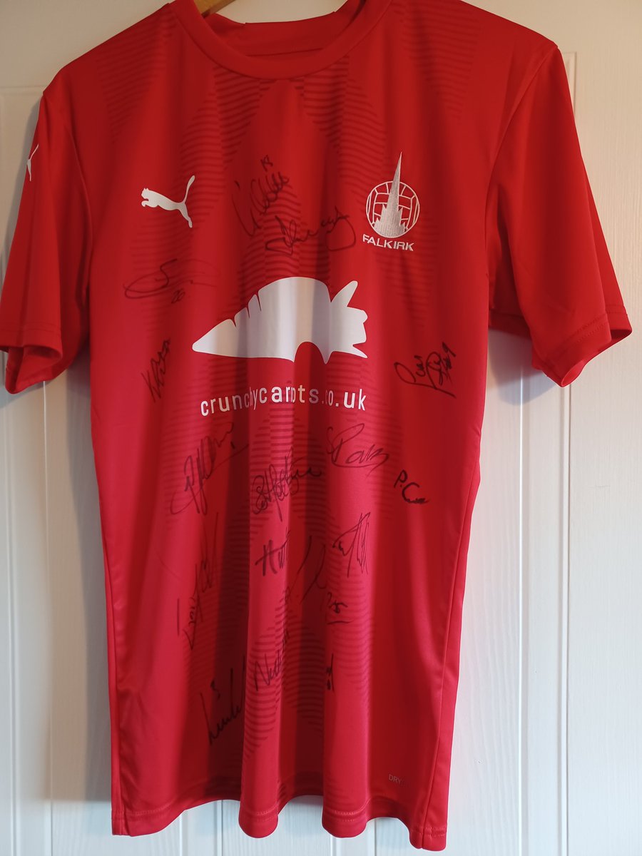Shirt 39 - squad signed 2022-23 away shirt