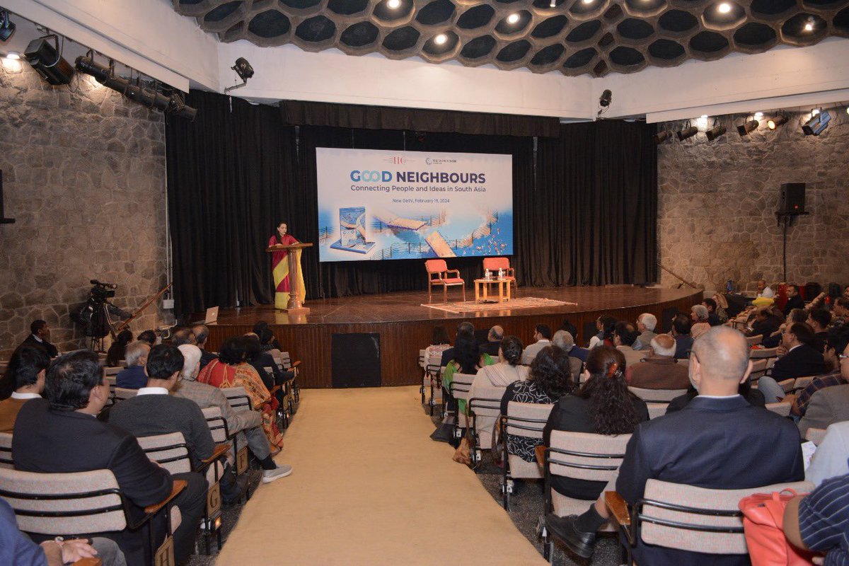 Mandakini Kaul (@mandakinikaul) on Twitter photo Delighted to share the #GoodNeighbours journey highlighting cross-border cooperation in #SouthAsia at our joint <a href="/WorldBank/">World Bank</a> & <a href="/IIC_Delhi/">India International Centre(Official Account)</a> event. Read the report co-edited with <a href="/nikitasingla17/">Nikita Singla</a> (lnkd.in/dZuvt95x) and send us your ideas for #GoodNeighbours2 in #OneSouthAsia Delighted to share the #GoodNeighbours journey highlighting cross-border cooperation in #SouthAsia at our joint <a href="/WorldBank/">World Bank</a> & <a href="/IIC_Delhi/">India International Centre(Official Account)</a> event. Read the report co-edited with <a href="/nikitasingla17/">Nikita Singla</a> (lnkd.in/dZuvt95x) and send us your ideas for #GoodNeighbours2 in #OneSouthAsia