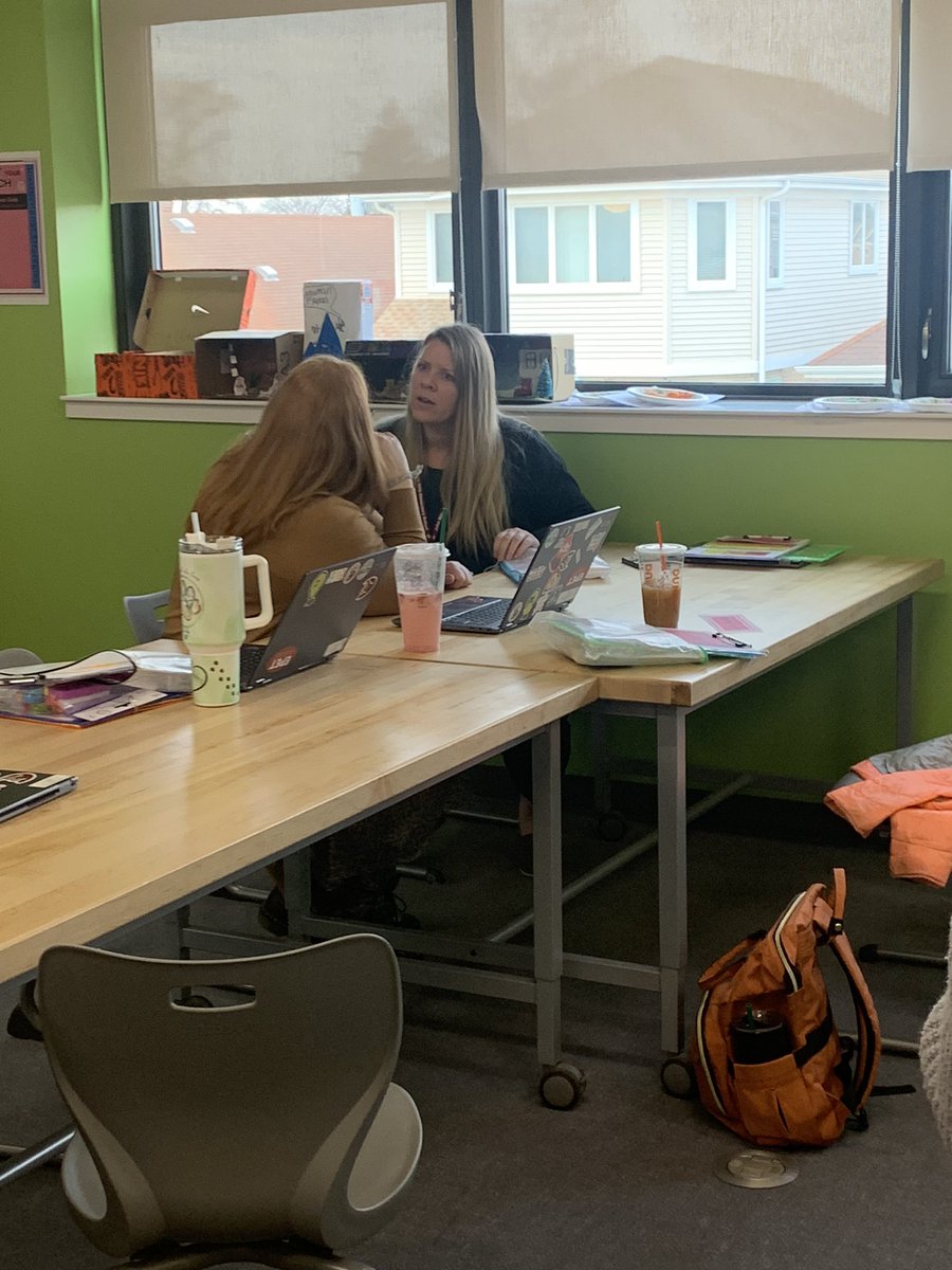 jm401_trojans's tweet photo. #popuppd for faculty to โMeet Your Matchโ. Teachers collaborated on learning active learning strategies to increase student engagement and peer collaboration. Thanks @DominiqueByrnes and @JamieKanas for hosting. #ourteachersareamazing https://t.co/uNsz18UJi1