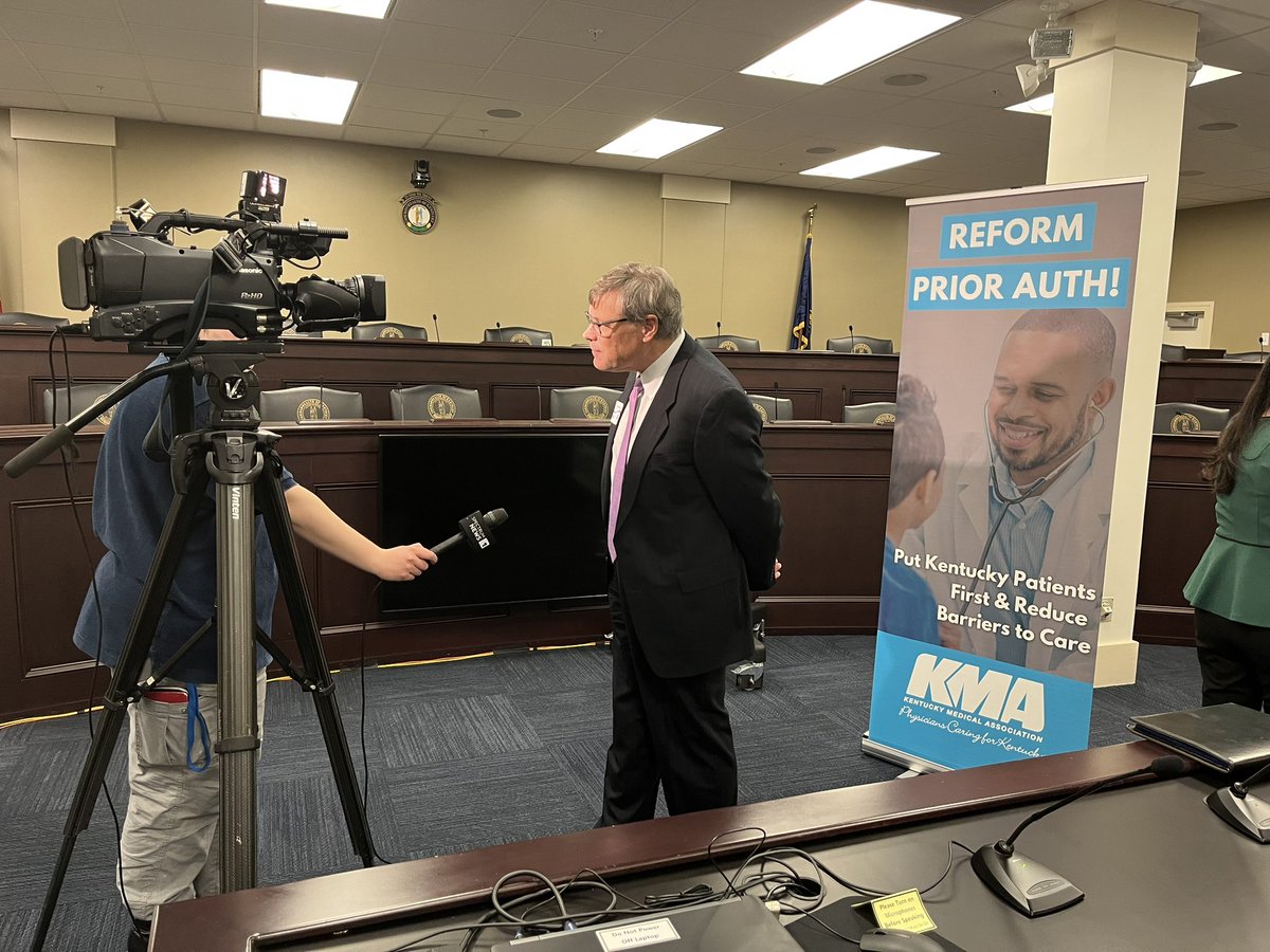 KYMedAssoc's tweet photo. KMA’s 2024 Physicians’ Day at the Capitol is underway. More than 100 physicians from across the state have convened in Frankfort to advocate for priority issues. KMA President Michael Kuduk, MD begins with an interview with @SpectrumNews1KY #ReformPriorAuth #KYGA24 https://t.co/3OxqcZ3cUg