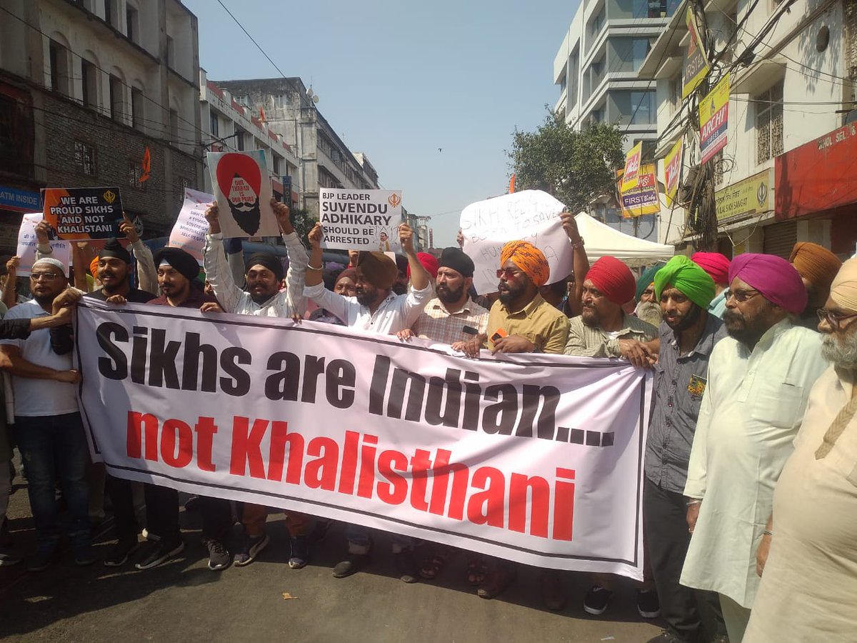 ShahbazAitc's tweet photo. Sikhs are Indian
Not Khalistani
Their TURBAN is their PRIDE.
Ashamed of @BJP4India , using the word ‘#Khalistani’ for an IPS Sikh Officer 😔
The #SikhCommunity is on the Road showing Protest & till now No Apology from PM @narendramodi 😔
#BJPExposedAgain #BJPHataoDeshBachao https://t.co/cHgInh2f31