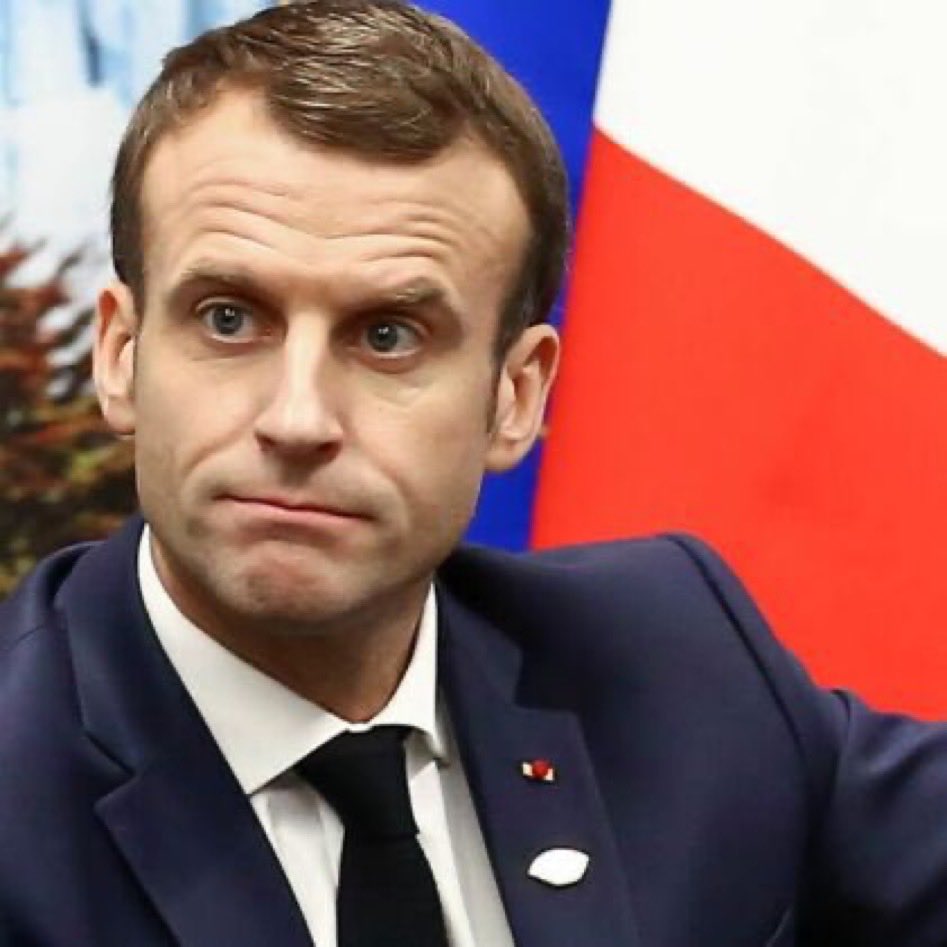 haasoliviercha1's tweet photo. Ouverture du salon de l’agriculture :
E. Macron cherche comédiens et figurants pour être chaleureusement et massivement applaudi lors de sa déambulation dans les allées du salon ! https://t.co/MwcNgLtErc