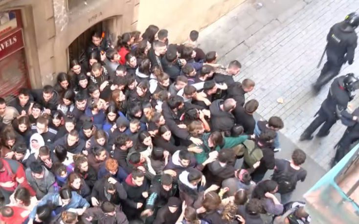 Sindicat Habitatge de Ciutat Vella tweet media