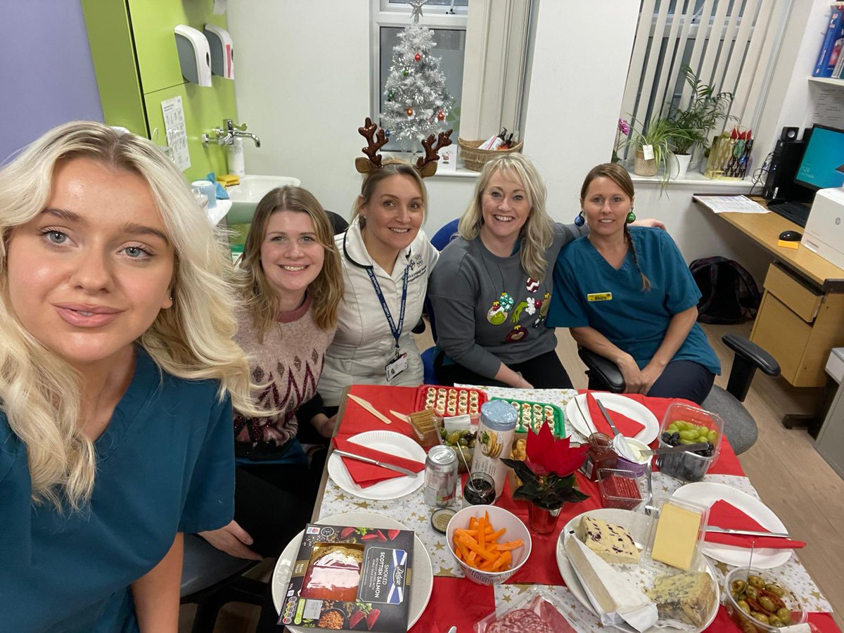 Natalie Lennard (@nat_lennard) on Twitter photo jobs.nhs.uk/candidate/joba…
Band 6 #SLT opportunity to come & join the Stroke Rehabilitation MDT in #Cardiff <a href="/CV_UHB/">Cardiff and Vale University Health Board</a> We run daily groups, have access to VF clinic & are involved in the <a href="/PhEAST_Trial/">PhEAST Trial</a> work alongside our B3, B5 & B7! ❤️ We’d love to hear from you ❤️ jobs.nhs.uk/candidate/joba…
Band 6 #SLT opportunity to come & join the Stroke Rehabilitation MDT in #Cardiff <a href="/CV_UHB/">Cardiff and Vale University Health Board</a> We run daily groups, have access to VF clinic & are involved in the <a href="/PhEAST_Trial/">PhEAST Trial</a> work alongside our B3, B5 & B7! ❤️ We’d love to hear from you ❤️