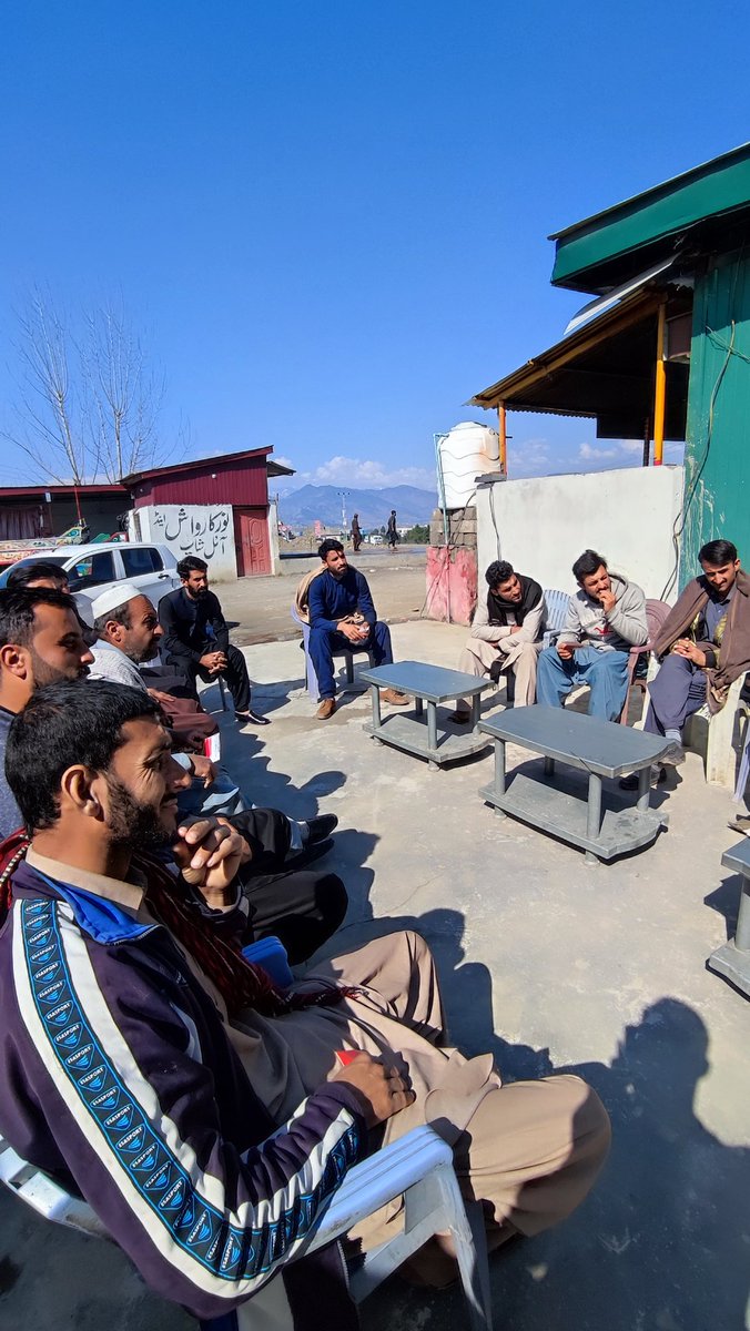 Inayat Khan tweet media