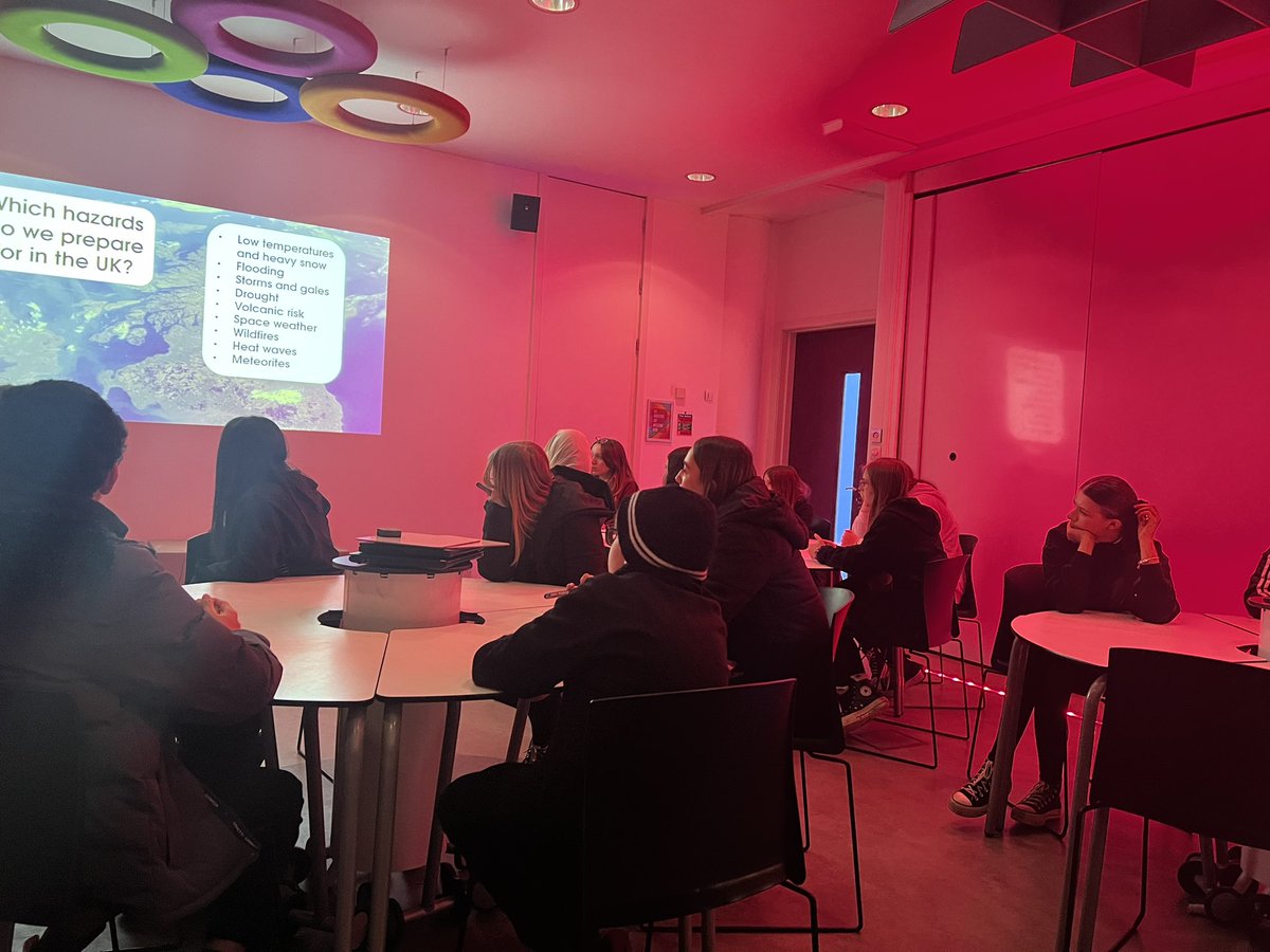 RosshallGeo's tweet photo. S2 geographers had a great day out at @ourdynamicearth looking at earth’s biomes, natural hazards and ice! 🌍🌋❄️🐫 @Rosshallmods @RosshallAcademy https://t.co/RnGD45hVbs