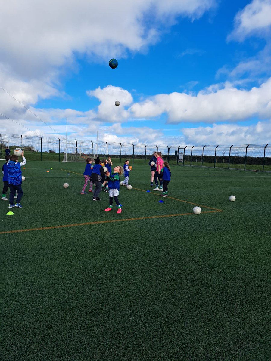 odwyersgaa's tweet photo. GREAT NEWS!!!! ÓgDwyers is on again this Saturday😱🎉⭐️💚 Come along to the all weather at 9:15am for lots of FUN😁😁😁🙌🏼🙌🏼🙌🏼

We cater for children age 4-7, offering a fun, positive and inclusive environment for learning the skills of Gaelic games!! 🎉🎉⭐️⭐️

@antoholly https://t.co/mTqU5Fi2zS