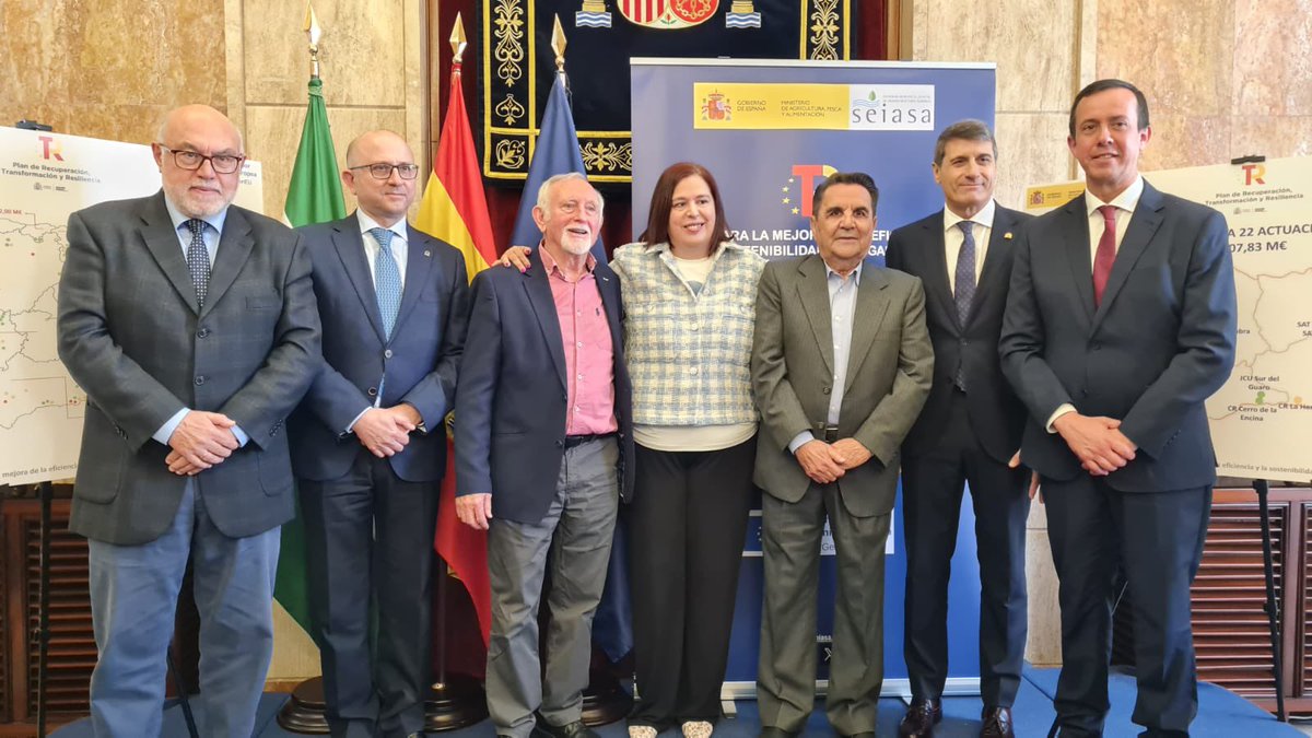 SEIASA_OFICIAL's tweet photo. Hoy @BegoaBernal junto a @PedroFdezGob ha presidido la firma de 3 nuevos convenios de modernización de #regadio del @mapagob a traves de @SEIASA_OFICIAL en @subdegobalmeria 
Actuaciones contempladas en la
fase III DEL @P_Recuperacion 
✅60,4M€ (si iva) https://t.co/ThcwvXDSss