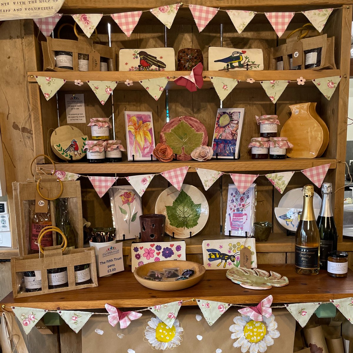 We have a range of beautiful Mother's Day gifts made by our students with #learningdisabilities. 💐💝 From cards to earrings, wine to ceramics, purses and more, pop in to the Vineyard Café to browse the range. Alternatively you can visit our online shop: vineyardgardencentre.co.uk/shop