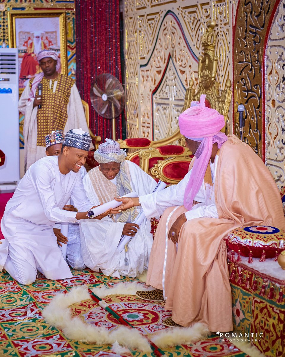 Earlier today, we paid a courtesy visit to the Emir of Kano, Alh. Aminu Ado Bayero. I feel honoured and previlaged with this historic engagement. I want to thank the emir and the entire people ok Kano state for the warm reception.