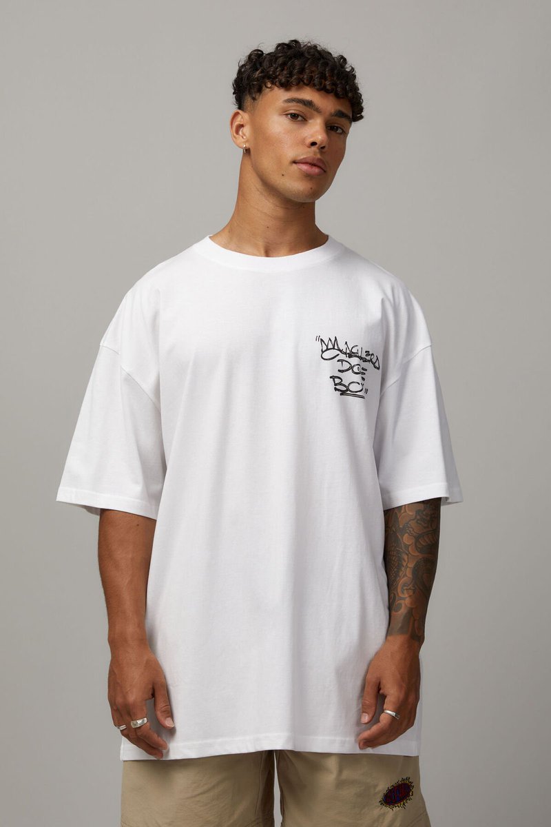 MagleraDoeBoy's tweet photo. MAGLERA DOE BOY AND FACTORIE MERCH COLLAB OUT NOW  COUNTRY WIDE💰 https://t.co/MPt19AP2wV