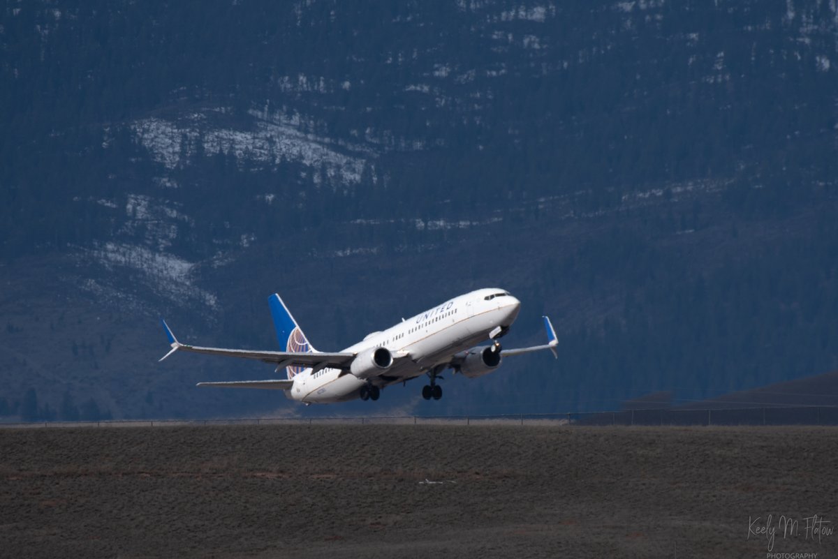 A United Airlines 737-800 lifting off from MSO getting ready to climb into the skies over Missoula. 
*
*
*#united #unitedairlines #737800 #boeing #boeing737800 #commercialaviation #aviationphotography #missoula #mso #montana #nikon #nikonphotography #veteranartist