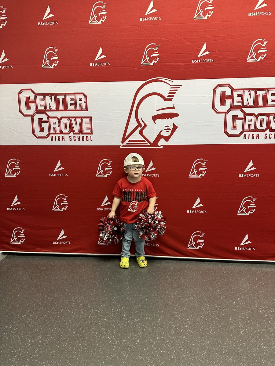 cardgurlie03's tweet photo. My little #FutureTrojan had a blast at the @CGSportsNetwork basketball game last night! @CenterGroveMBB https://t.co/0ZHpdMzJKs