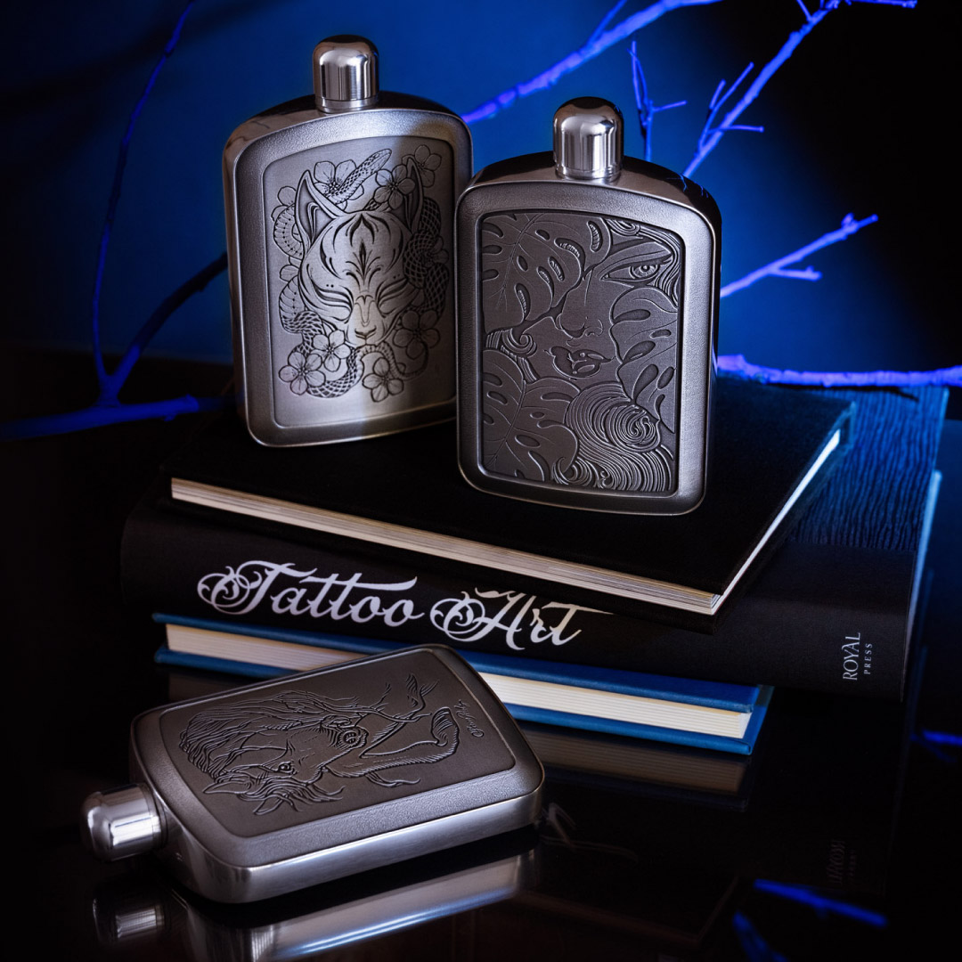 Pocket-sized companions. #Ink

#RoyalSelangor #Appreciate #HomeandLiving #Gift #GiftIdeas #HipFlask