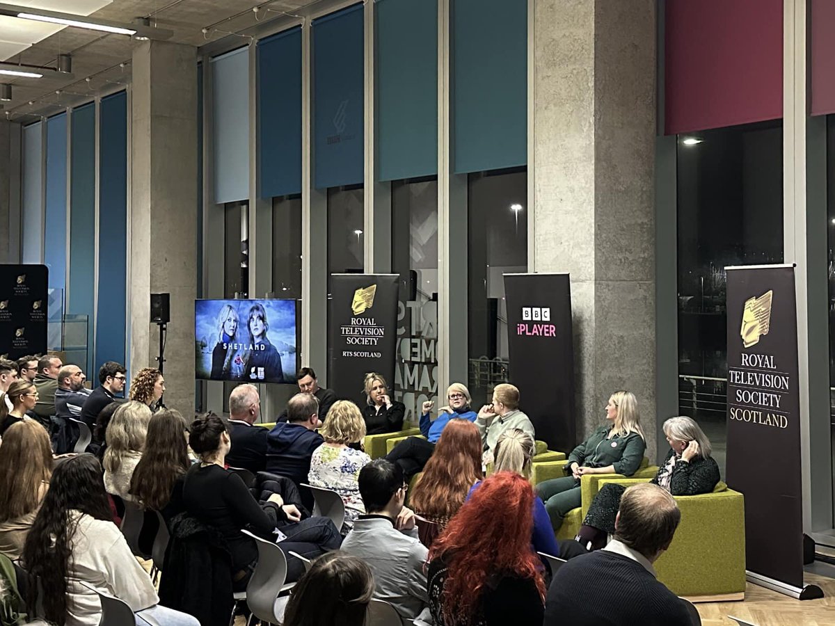 Scotlocs's tweet photo. Some great shots of Tim on the panel as the Supervising Location Manager… A behind the scenes conversation about the filming of Shetland Series 8 at Bring The Drama Festival.
#locationmanager #locationscouting #FilmingLocation https://t.co/twJB9cWrxv