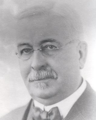 In 1906 A.F. Angus reorganized the club and Regina Golf Club resumed possession of the quarter section of land on the riverside. A dedicated golfer from Scotland, manager at Bank of Montreal, he was on the board of governors from 1902 and president from 1906 to 1920. #RRGC125