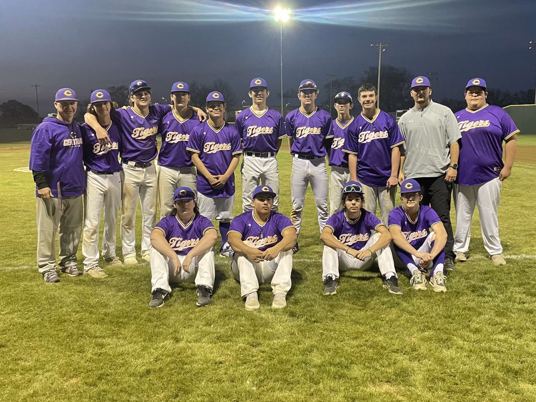 A lot of positive’s from 1st scrimmage even though we still have guys on the hardwood!!
#GEAUXTIGERS