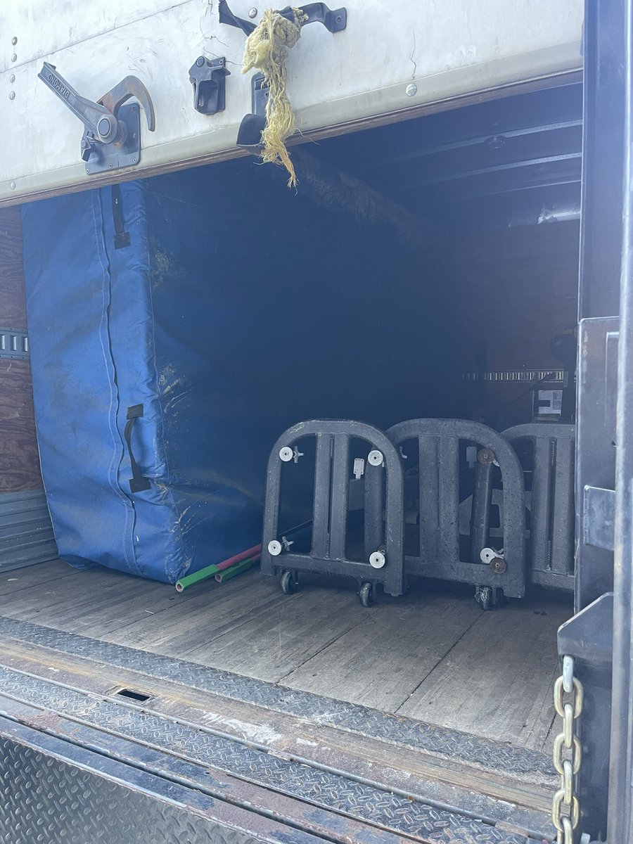 Shout out to <a href="/ErvinLewis14/">Ervin Lewis</a> and <a href="/UNFOspreys/">UNF Athletics</a> for their gracious donation to <a href="/JRMSAthletics/">Jean Ribault Middle School Athletics</a> 

It’s awesome when someone invest in our student-athletes.  The community and school is a better place when we coordinate efforts to ensure their success. 

Thank You!!