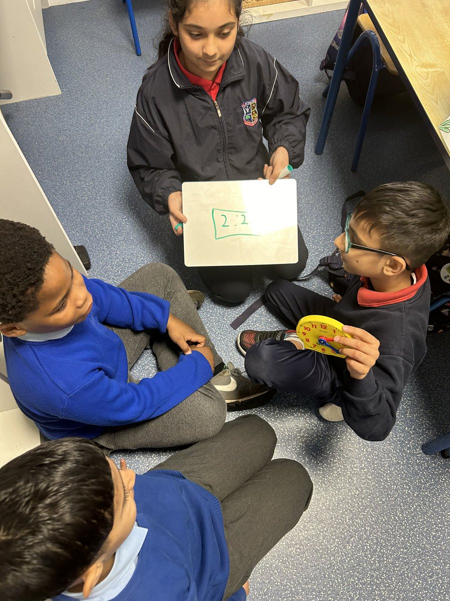 4thSAttracta's tweet photo. Working in groups and learning to tell the time while having fun ⏰ https://t.co/x14TJKQ4SN