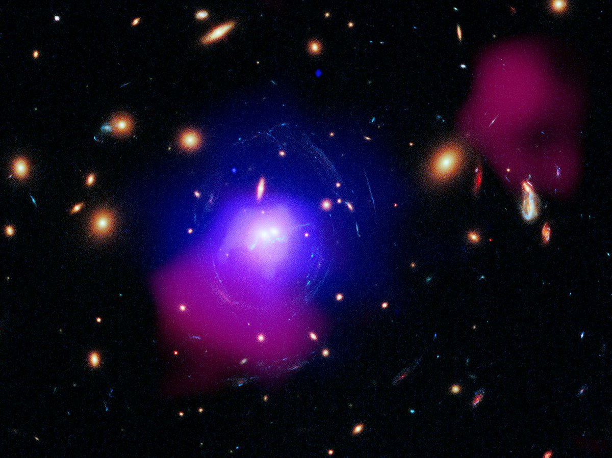 Chandra Observatory tweet media
