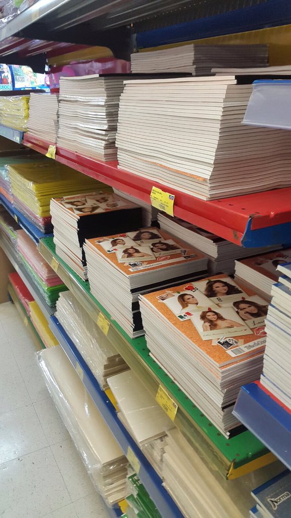 Alguien sabe sobre los cuadernos o blogk de hojas donde <a href="/LuceroMexico/">Lucero</a> es Portada en Colombia?? En que almacén o papelerías los venden??