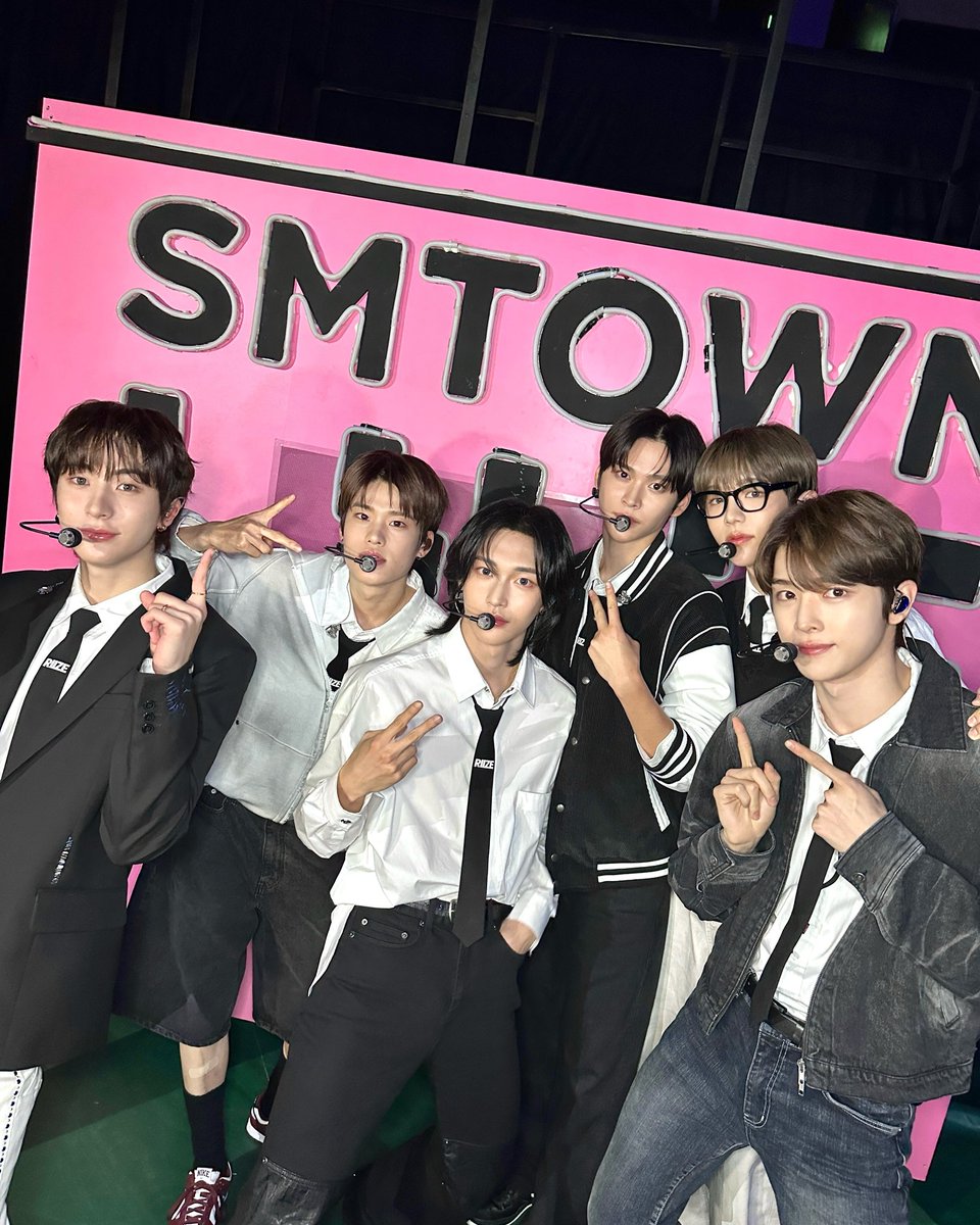 RIIZE_official's tweet image. another Tokyo Dome memories💗  

#RIIZE #라이즈
#RISEandREALIZE
#SMTOWN2024 #SMTOWN_LIVE
#SMCU_PALACE_TOKYO
#SMTOWN_LIVE_2024_TOKYO  
@SMTOWNGLOBAL