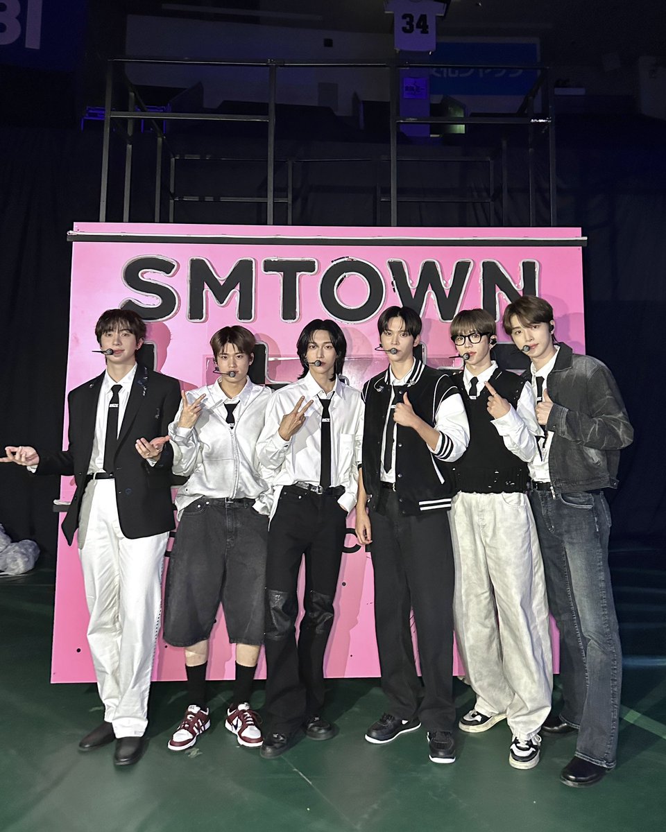 RIIZE_official's tweet image. another Tokyo Dome memories💗  

#RIIZE #라이즈
#RISEandREALIZE
#SMTOWN2024 #SMTOWN_LIVE
#SMCU_PALACE_TOKYO
#SMTOWN_LIVE_2024_TOKYO  
@SMTOWNGLOBAL