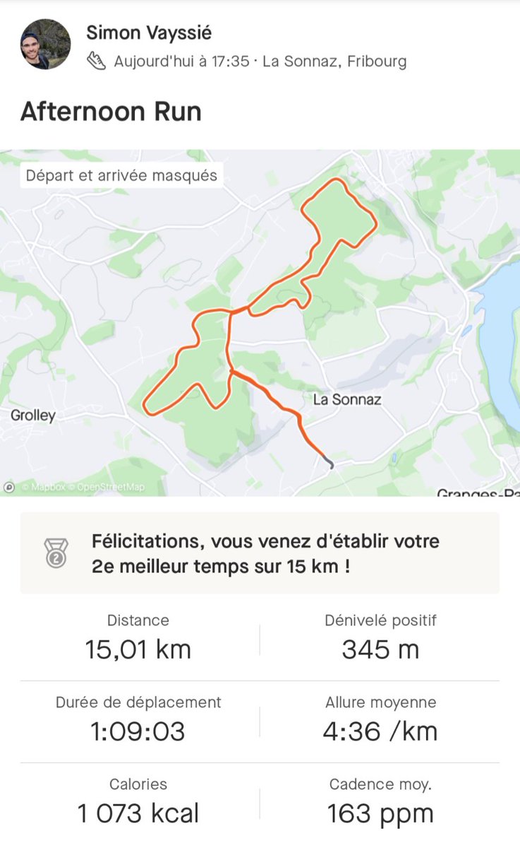 simonvss7's tweet photo. Une belle sortie hier avec un nouveau record battu de presque 3 min sur mon parcours d'entraînement 👑💪 En bonus un beau coucher de soleil qui reflète sur les montagnes 🌄 https://t.co/xuwX87yyxS