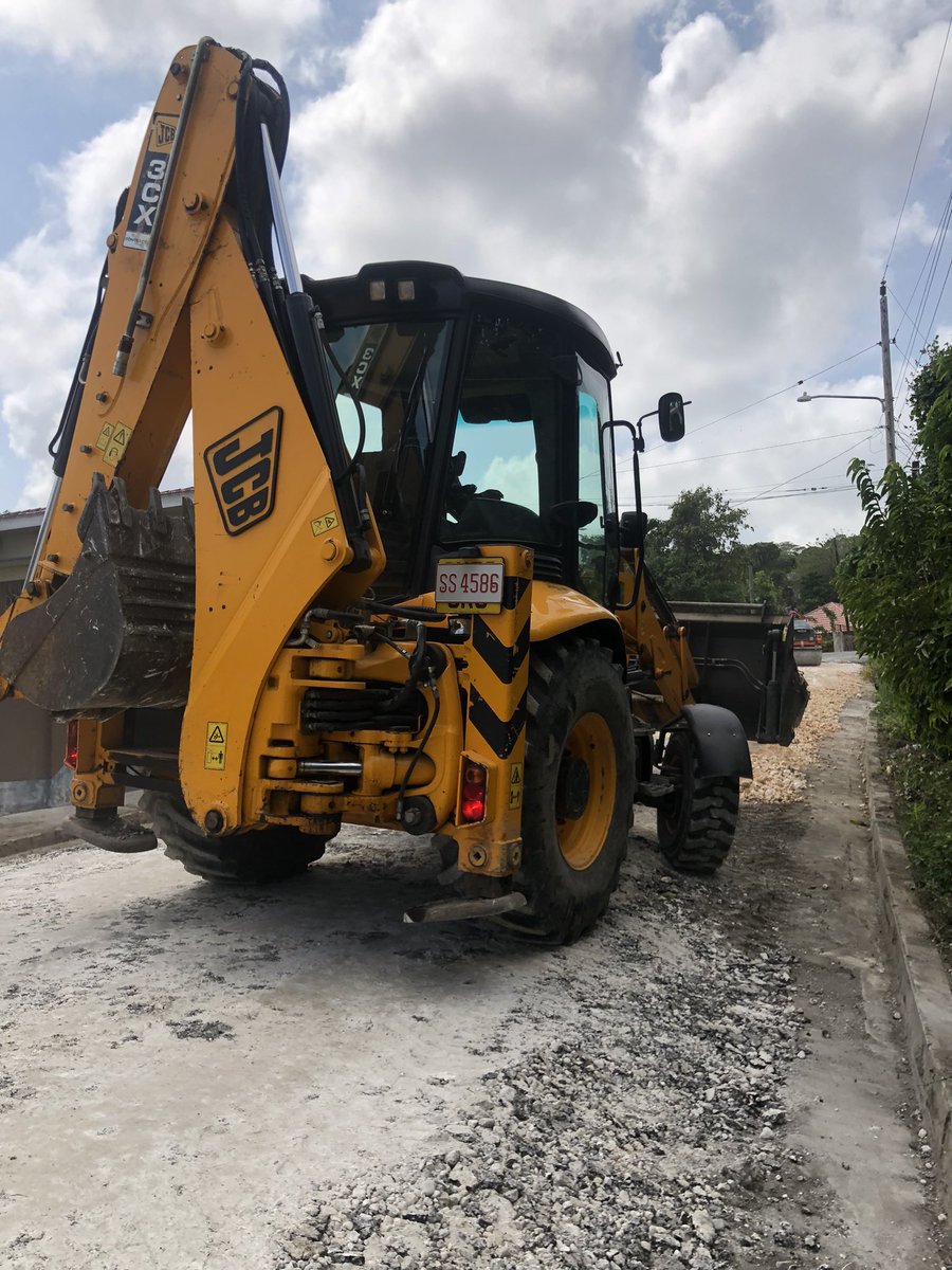 DrNormanDunn's tweet photo. Much needed work has begun on a section of the Belfield roadway, to make way for the surface to be asphalted! More to come. @NWA_JA @AndrewHolnessJM #GettingThingsDunn https://t.co/mgjOX2A5kL