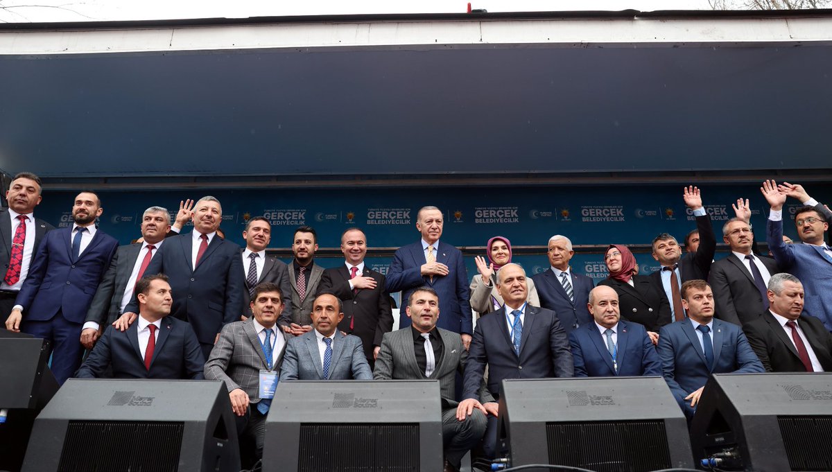 RTErdogan's tweet photo. Kocatepe’de destan yazan, istiklâlin düğümünü çözen Afyon… Teşekkürler Afyon! 🇹🇷 https://t.co/0I5FpPm7Su