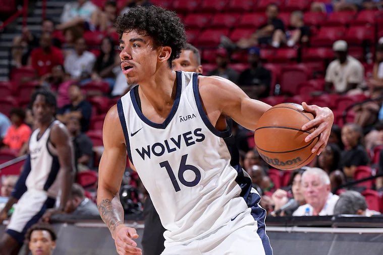 BASKETBALLonX's tweet photo. The Toronto Raptors are signing DJ Carton to a 10-day contract. 

Carton, a 6’3 Guard, averaged 20.8 ppg, 3.1 rpg, 7.1 apg, 57-43-78 shooting splits, in 15 appearances this season with the Iowa Wolves.

[via @ShamsCharania] https://t.co/yu6pQ2FPTx