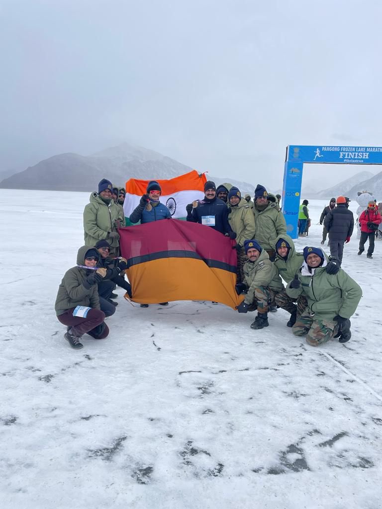 dgafms_mod's tweet photo. On 20 Feb 24, The Frozen Pangong Marathon, the world’s highest frozen lake marathon was organized with help of #IndianArmy at #Ladakh. Apart from providing medical cover, #ArmyMedicalCorps had its team successfully completing the run at minus 30 degrees C and altitude of 15000 Ft. The daring team from #AMC comprised of Col H Ravi Ramamurthy, Col AK Yadav, Maj Rahul Goyal, Maj Paras Angarish, Maj Y Gussain, Capt Singdha Suribhi, Nk / Clk Praveen Kumar.
The team displayed the true #Spirit of Service and #Adventure in daunting environs.
#IndianArmy
#AMC
#Adventure
#Proud

@SpokespersonMoD
@adgpi