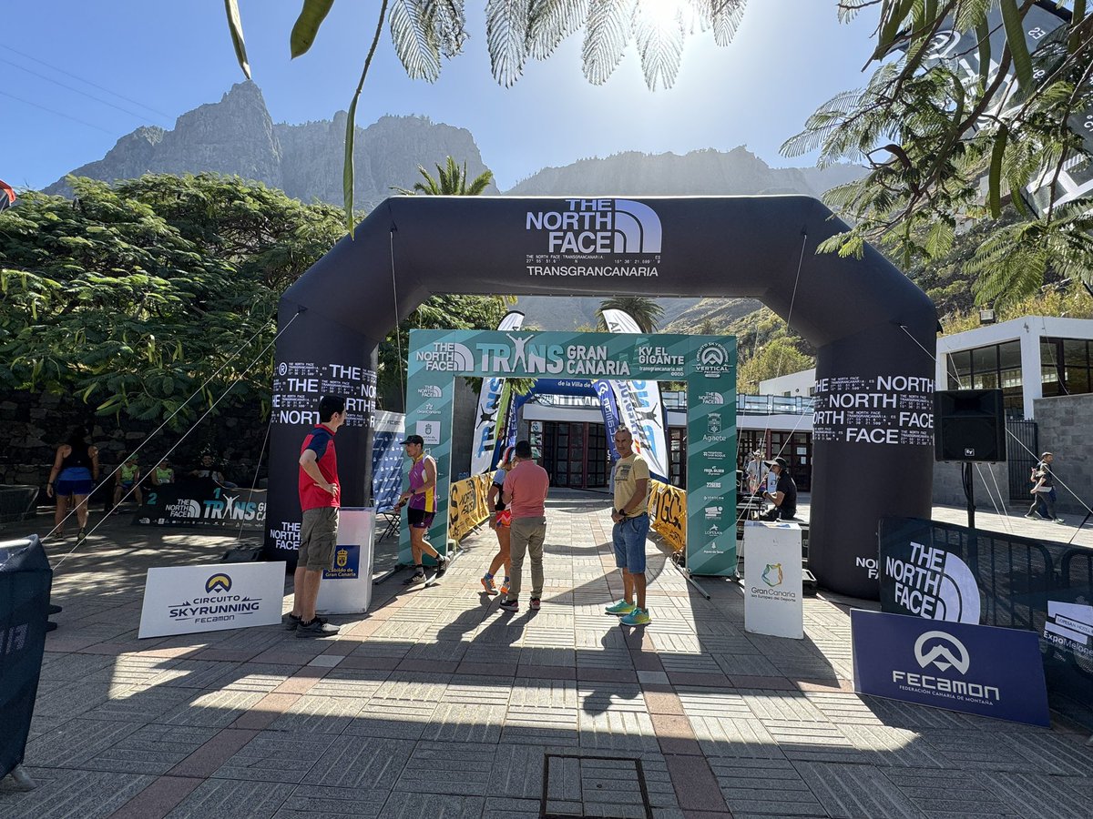 TerritorioTrail's tweet image. #TransGC Empieza la semana de la @TransGC con el tercer año de su Kilómetro Vertical El gigante #TGCElGigante. Todo en meta listo para el disparo de salida.